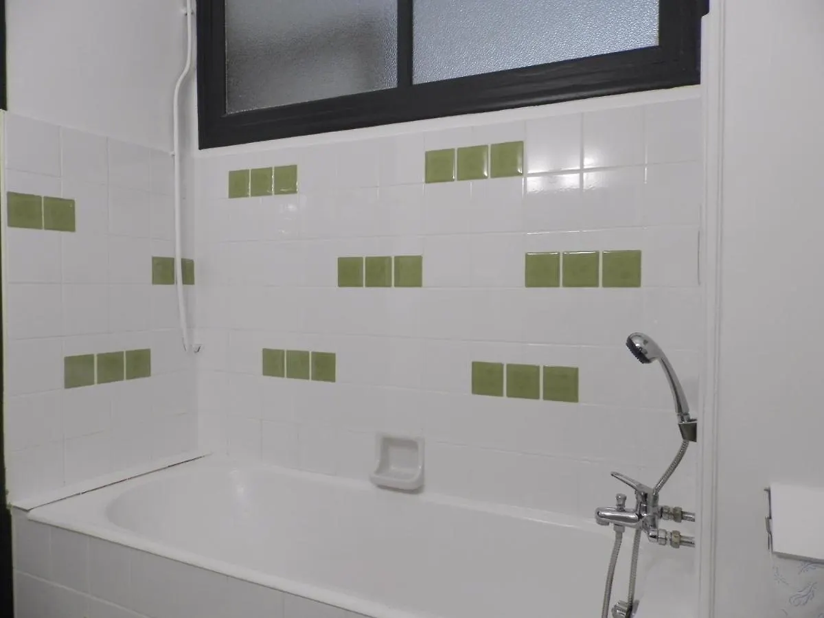 Bel Appartement A Vichy 0*,  France